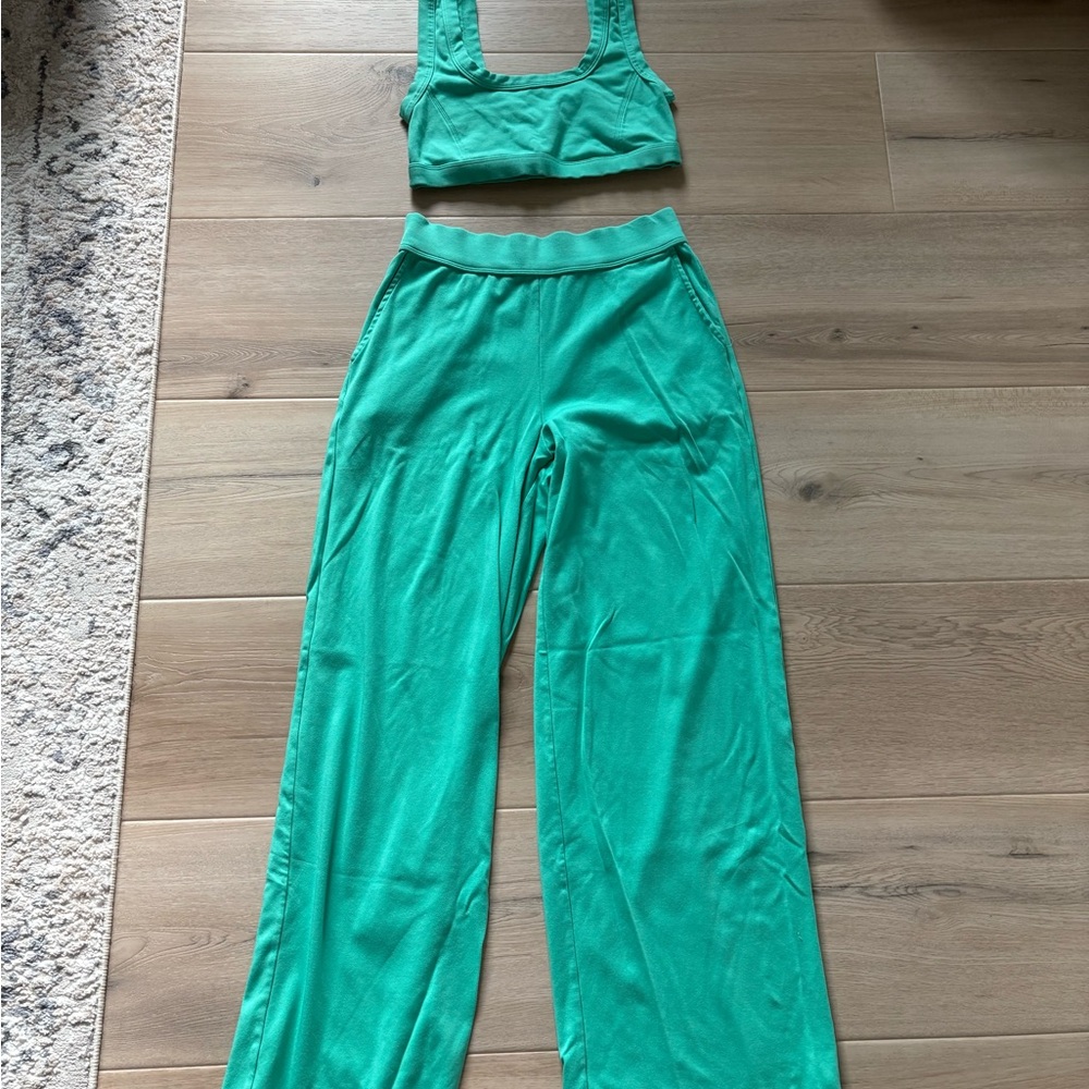 YITTY body butter bralette and matching pants set sz small